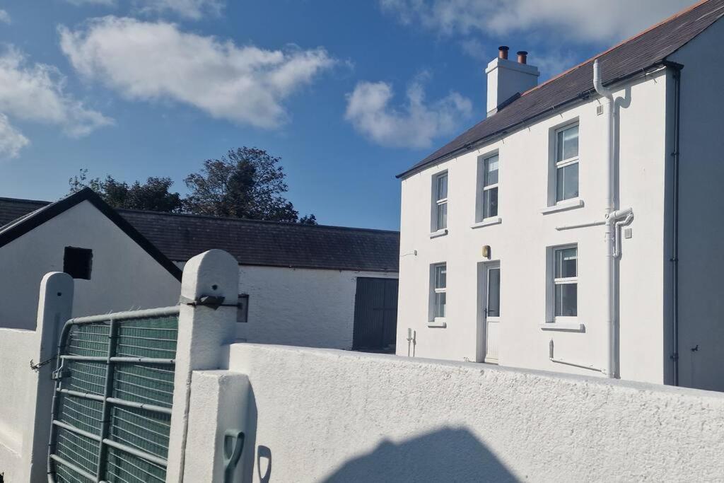 The Alpaca Farmhouse With Hot Tub And Alpaca Experience Included Dromara Extérieur photo
