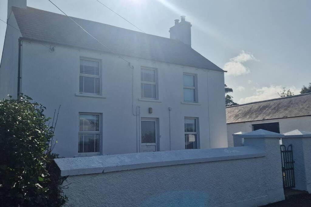 The Alpaca Farmhouse With Hot Tub And Alpaca Experience Included Dromara Extérieur photo