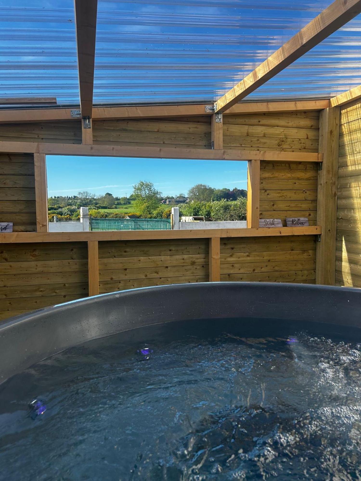 The Alpaca Farmhouse With Hot Tub And Alpaca Experience Included Dromara Extérieur photo