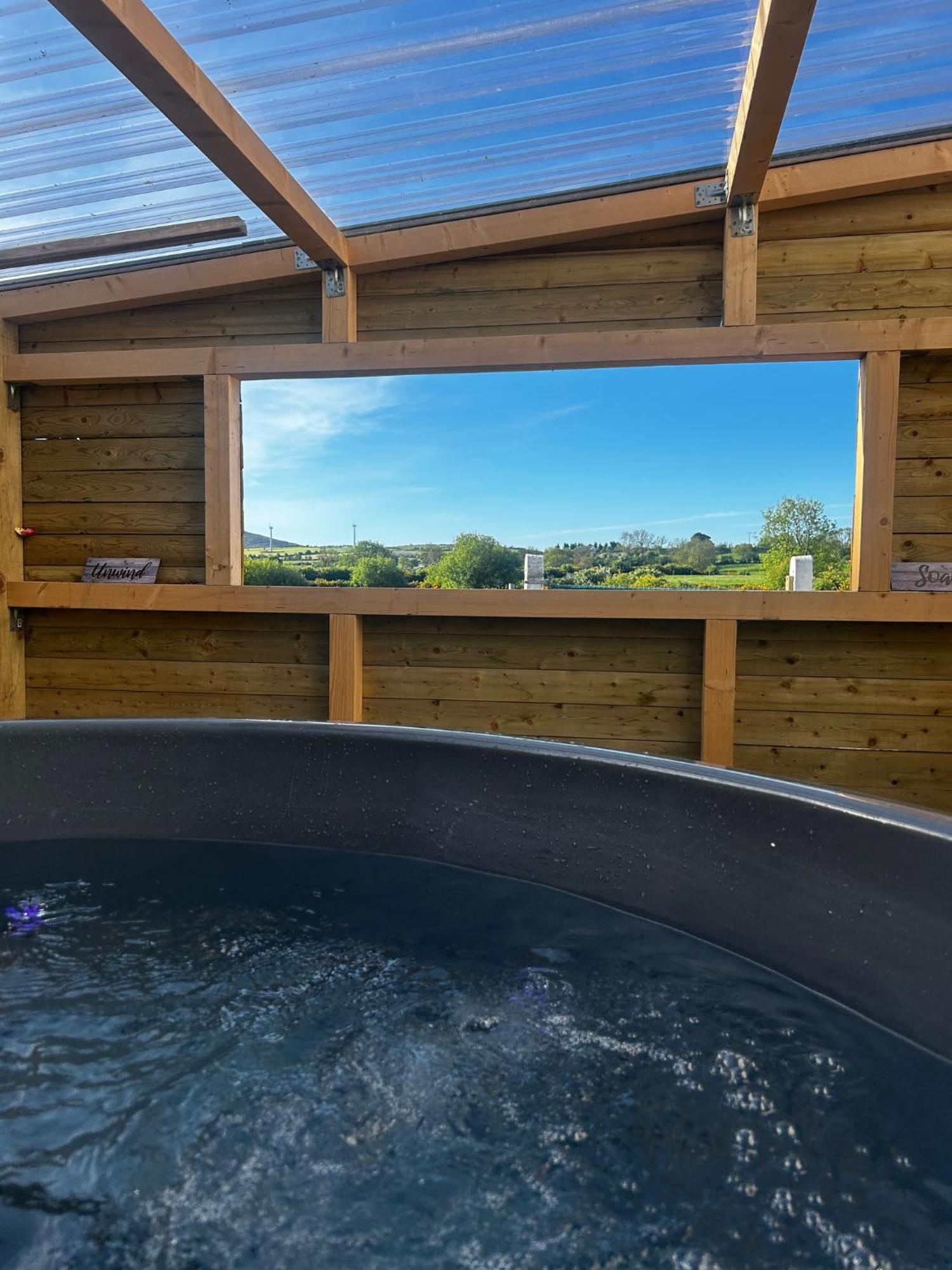 The Alpaca Farmhouse With Hot Tub And Alpaca Experience Included Dromara Extérieur photo